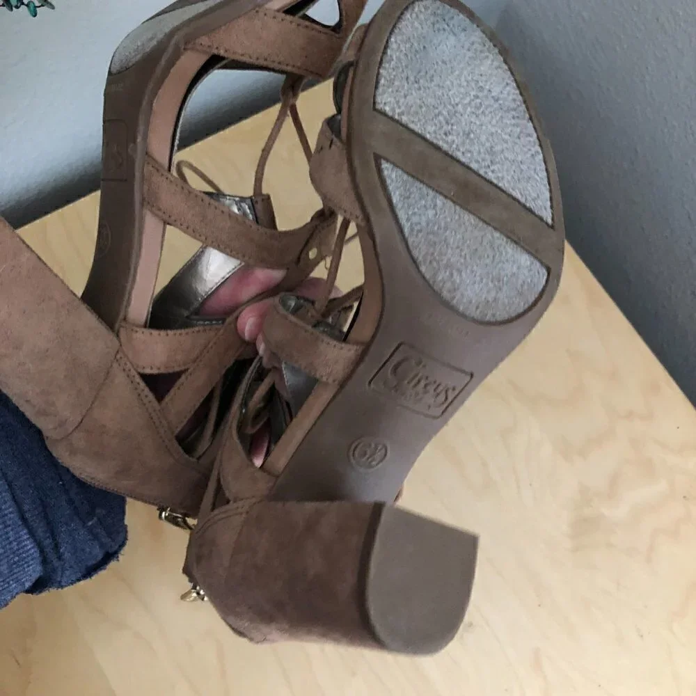 Circus by Sam Edelman Emilia Heeled Sandals Women's size 6.5 Tan Strappy Caged